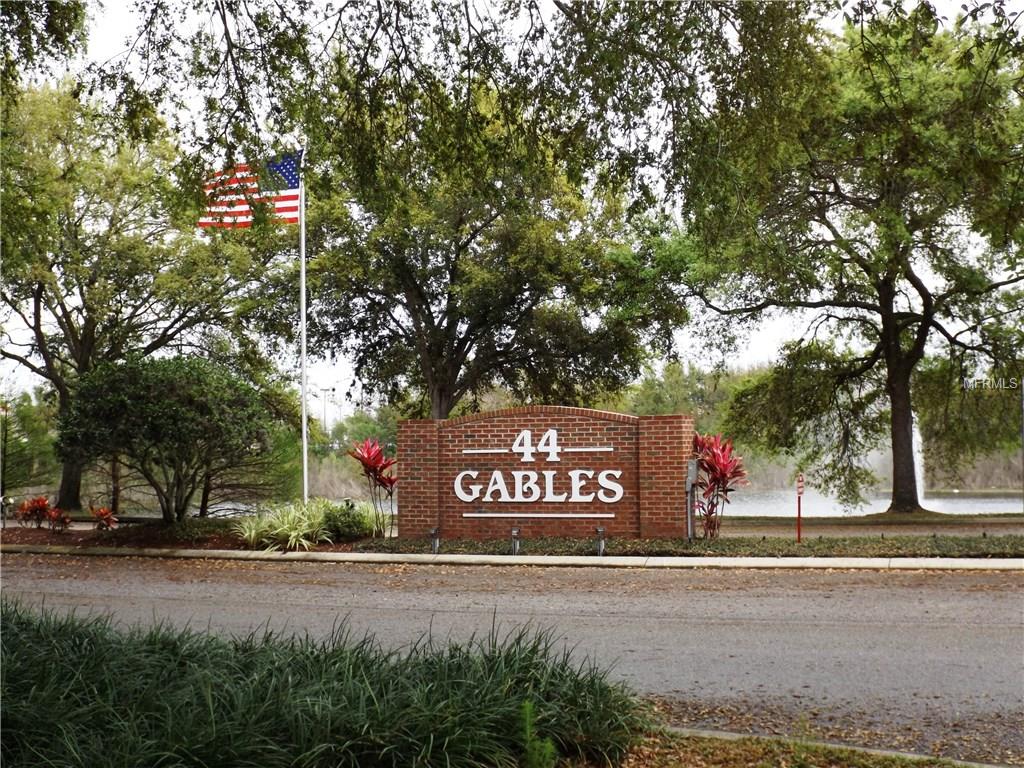 Brick sign with 44 Gables text.