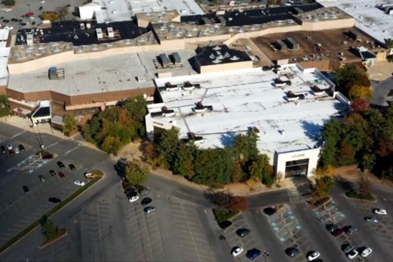 Aerial view of a large shopping mall.