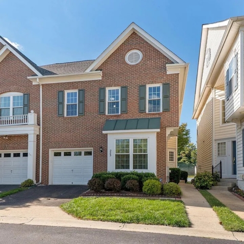 223 Winter Walk Dr, Gaithersburg, MD 20878